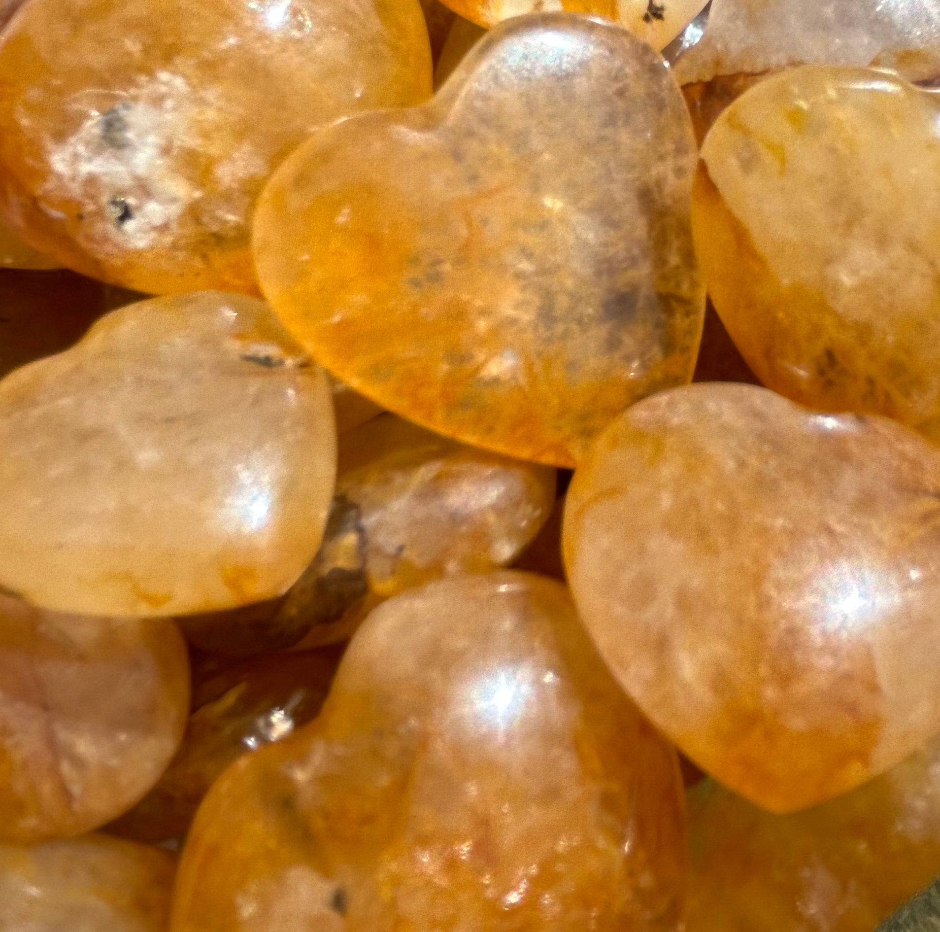 Golden Healer Hearts Mountain Mineral Market